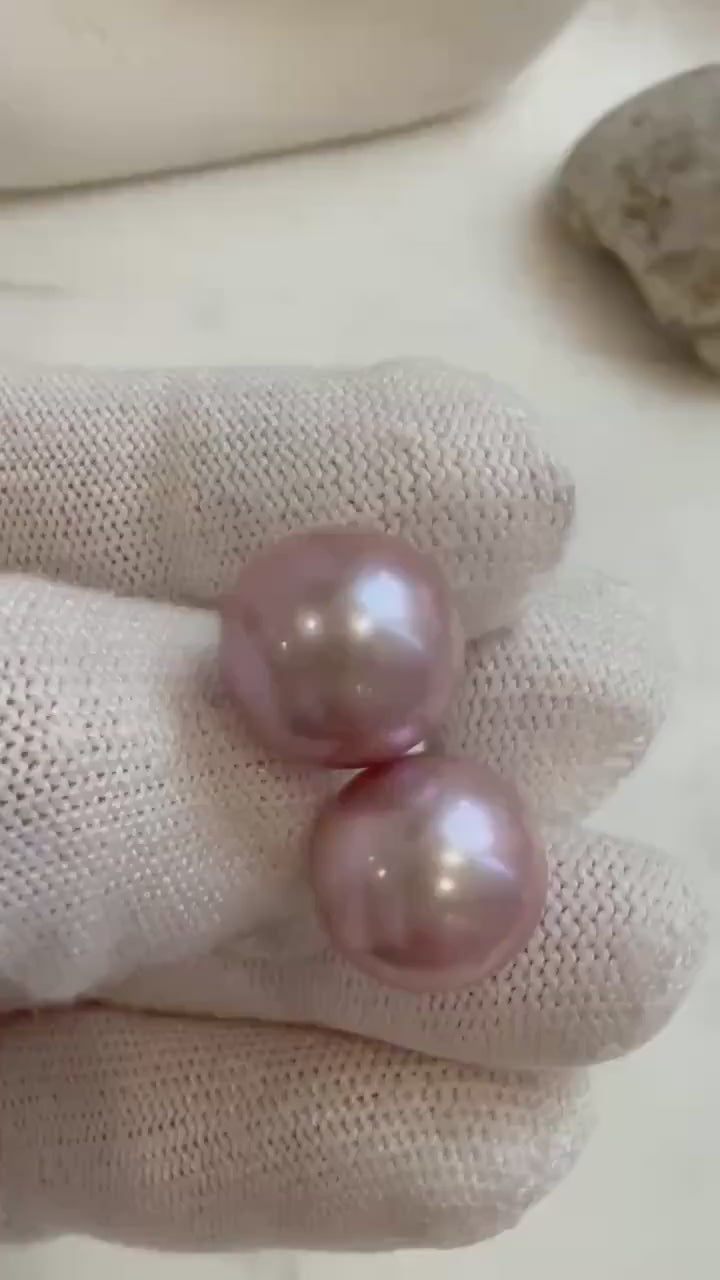 Elly’s 13.1mm Rose Mauve Edison Pearls Earrings Studs: Extreme luster Mirrored, S925 silver earrings studs. Pearl jewelry.