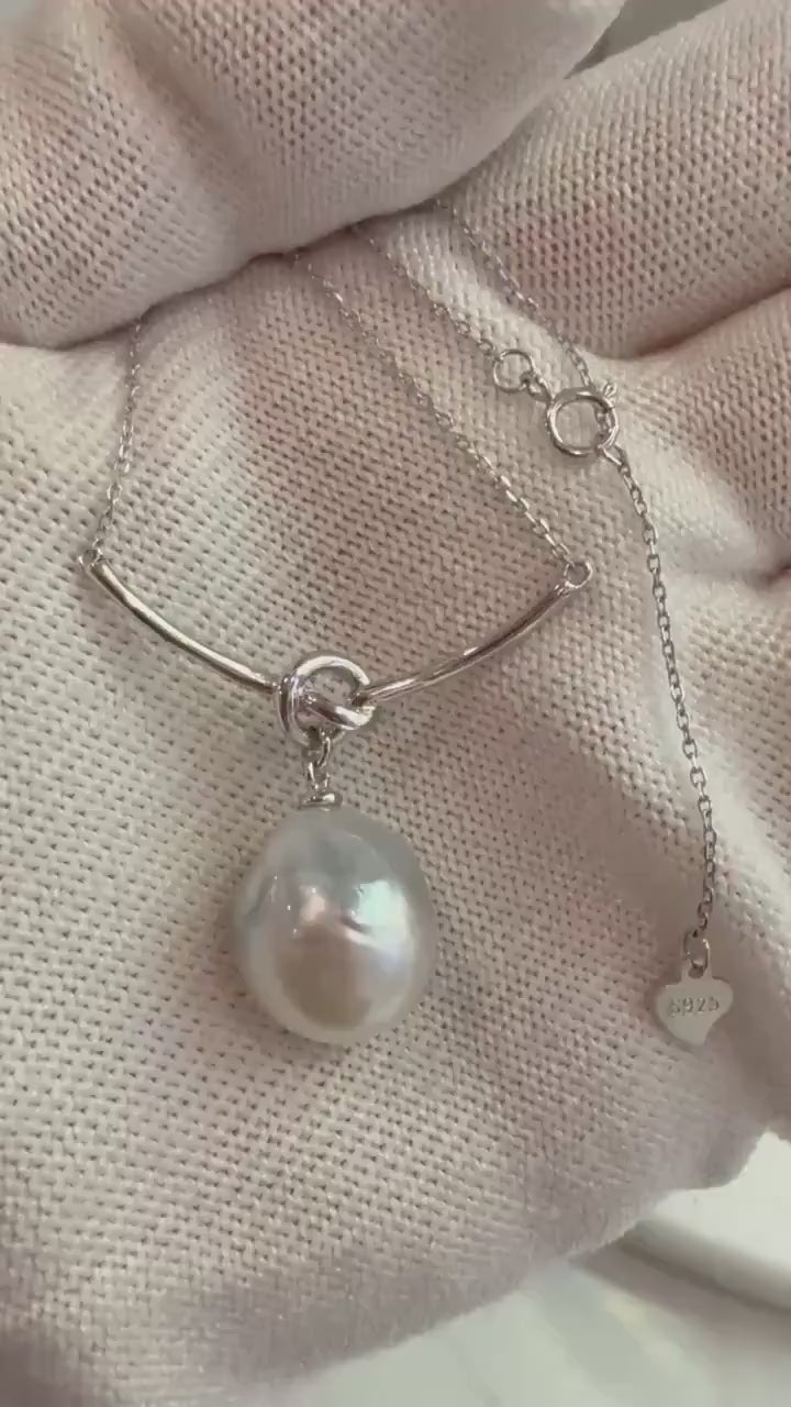 Elly’s Australian Pearl Pendant Necklace: S925 Silver, Elegant Vintage Design