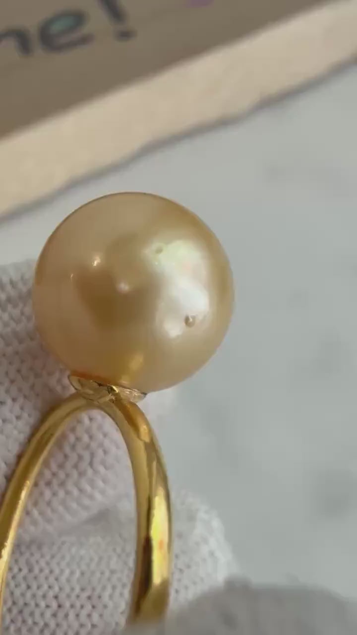 Elly’s 11.3mm 0.4g Au750 18K ultra Gold South Sea Golden pure natural strong luster Ocean Pearl ring unique gift for her. 