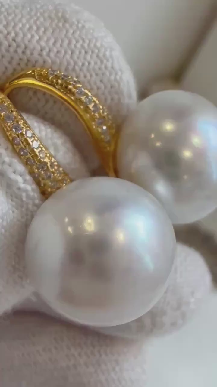 Elly’s 14.4mm White Edison Pearls High heel Earrings Hooks: Extreme luster Mirrored, 2.6cm high, S925 silver earrings hooks.