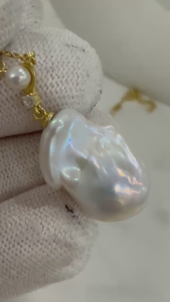 Elly’s DDP Strong luster Elegant white iridescent Baroque Pearl silver chain Necklace set. 15.7x22.6mm