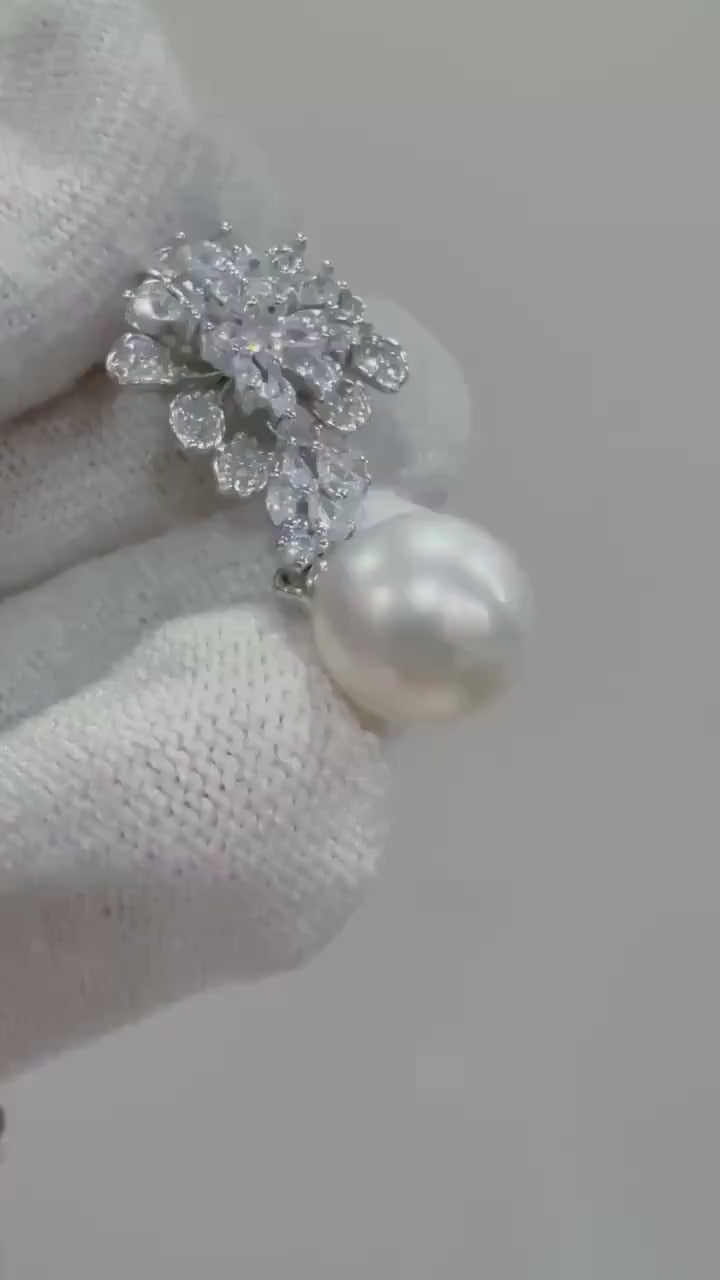 10.4mm Australian Ocean white Pearl strong luster floral pendant adjustable silver top silver chain Classic Necklace unique gift for her.