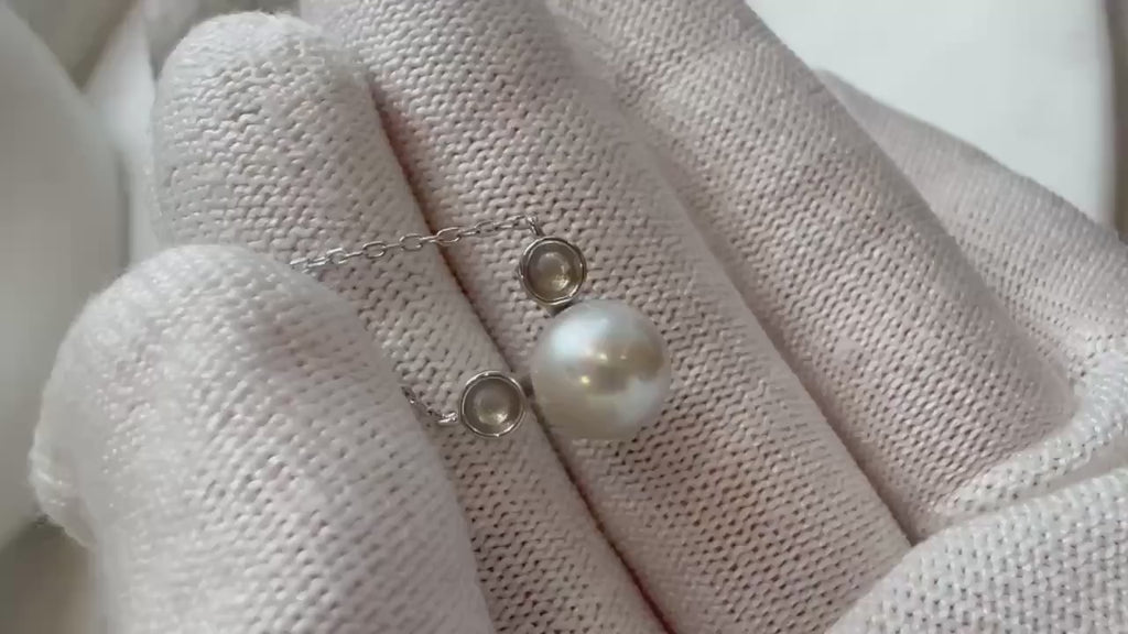 Elly’s 8.5mm Akoya blue silver Ocean Pearl pendant: Extreme luster mirrored, 1.1cm high, S925 silver lovely pendant chain set.