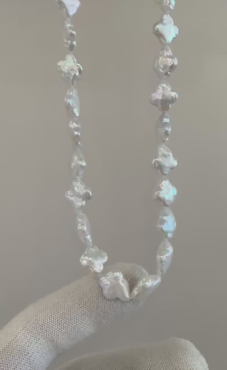 Elly’s 35pcs Iridescent metallic white Baroque Pearl Exceptional Elegant Silver chain necklace small gift for girls. 9.1mm+