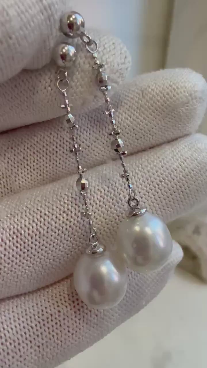 Elly’s Australian Ocean White Pearls Earrings Chandeliers: Extreme luster mirrored effect, 10mm, 4.6cm high, S925 silver earrings.