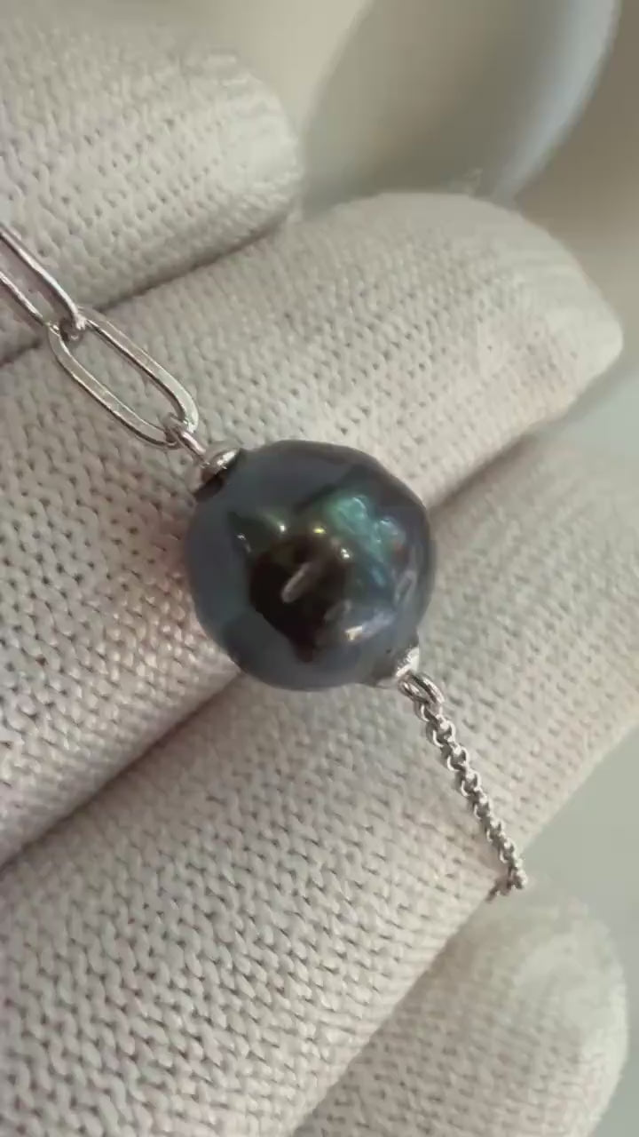 Elly’s 9.6mm Extreme luster Tahitian Ocean Saltwater Elegant green Pearl AB bracelet adjustable daily silver bracelet.