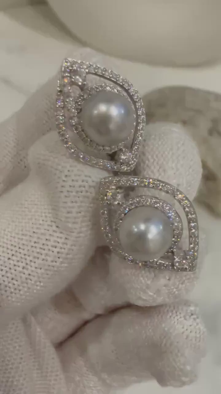 Elly’s 7.5mm Akoya ocean Blue silver pearls earings: Extreme luster mirrored, 1.4x1.9cm, s925 silver earrings. Pearl jewelry idea.